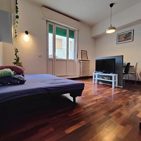 Appartamento Vicino Al Porto, Con Parcheggio Livorno Buitenkant foto